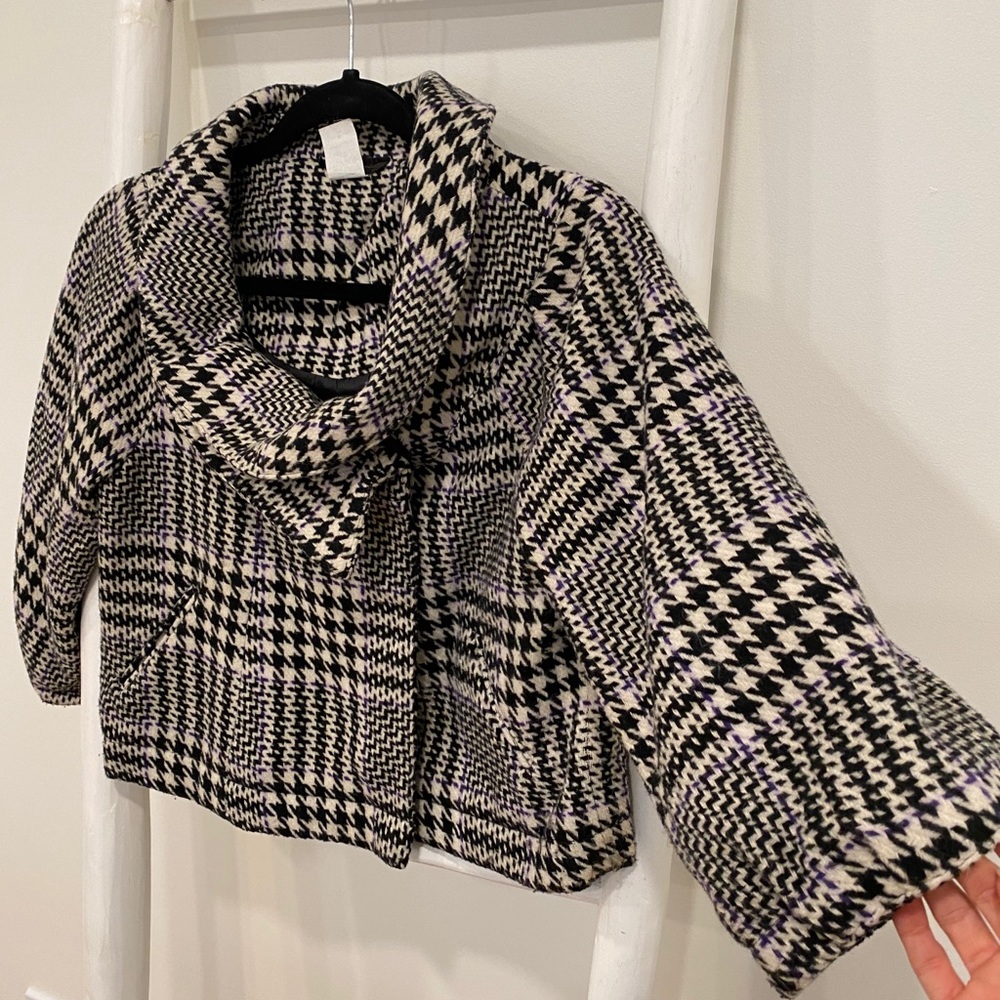 Cropped Houndstooth Jacket - Picture 2 of 3